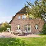 Holiday home Haus Traumstrasse