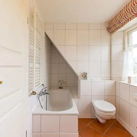 Holiday home Haus Traumstrasse Hedehusum